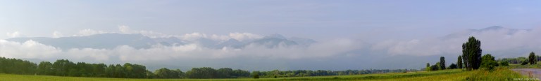pano mountains Ret.jpg